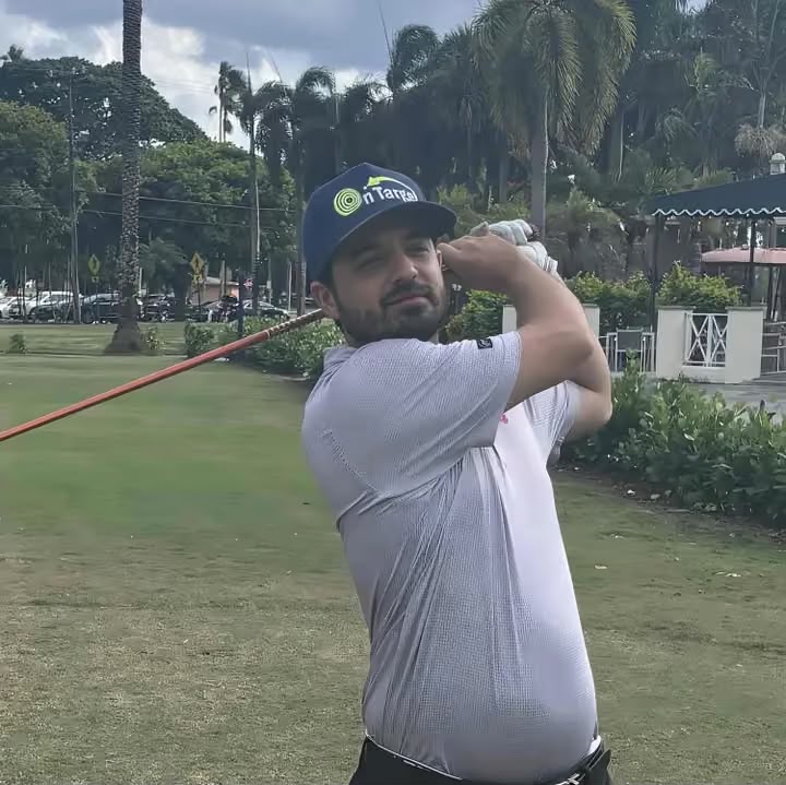 Nicolas Cavero watching his drive after a swing